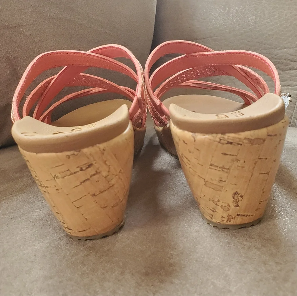 Skechers Beverlee Vegan Wedge Strappy Sandals - Tiger Posse Size 8.5 Pink